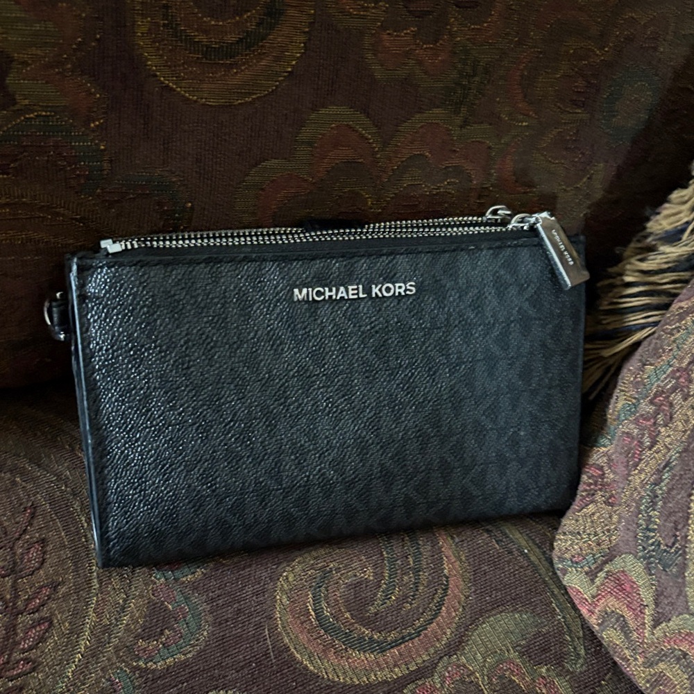 Michael Kors Black Textured Men's Wallet